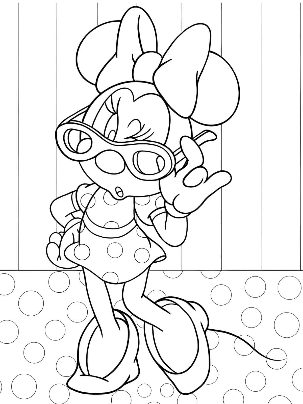 Minnie Mouse With Her Bow Coloring Pages